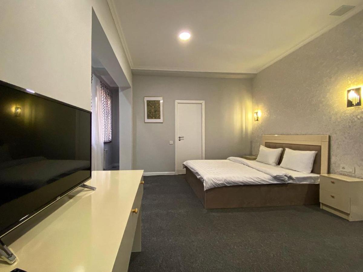 Montana Hotel アルマトイ エクステリア 写真